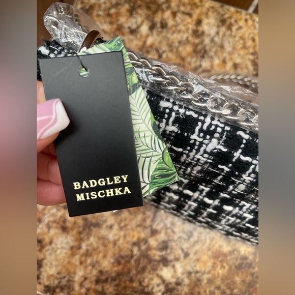 Badgley Mischka Textured Messenger Bag - Picture 6 of 15